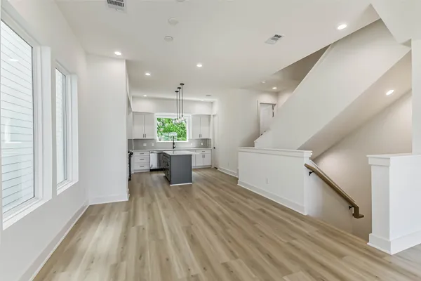 $2,600 | 5703 Balbo Street, Unit F, Houston, TX 77091