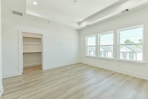 $2,600 | 5703 Balbo Street, Unit F, Houston, TX 77091