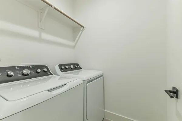 $2,600 | 5703 Balbo Street, Unit F, Houston, TX 77091