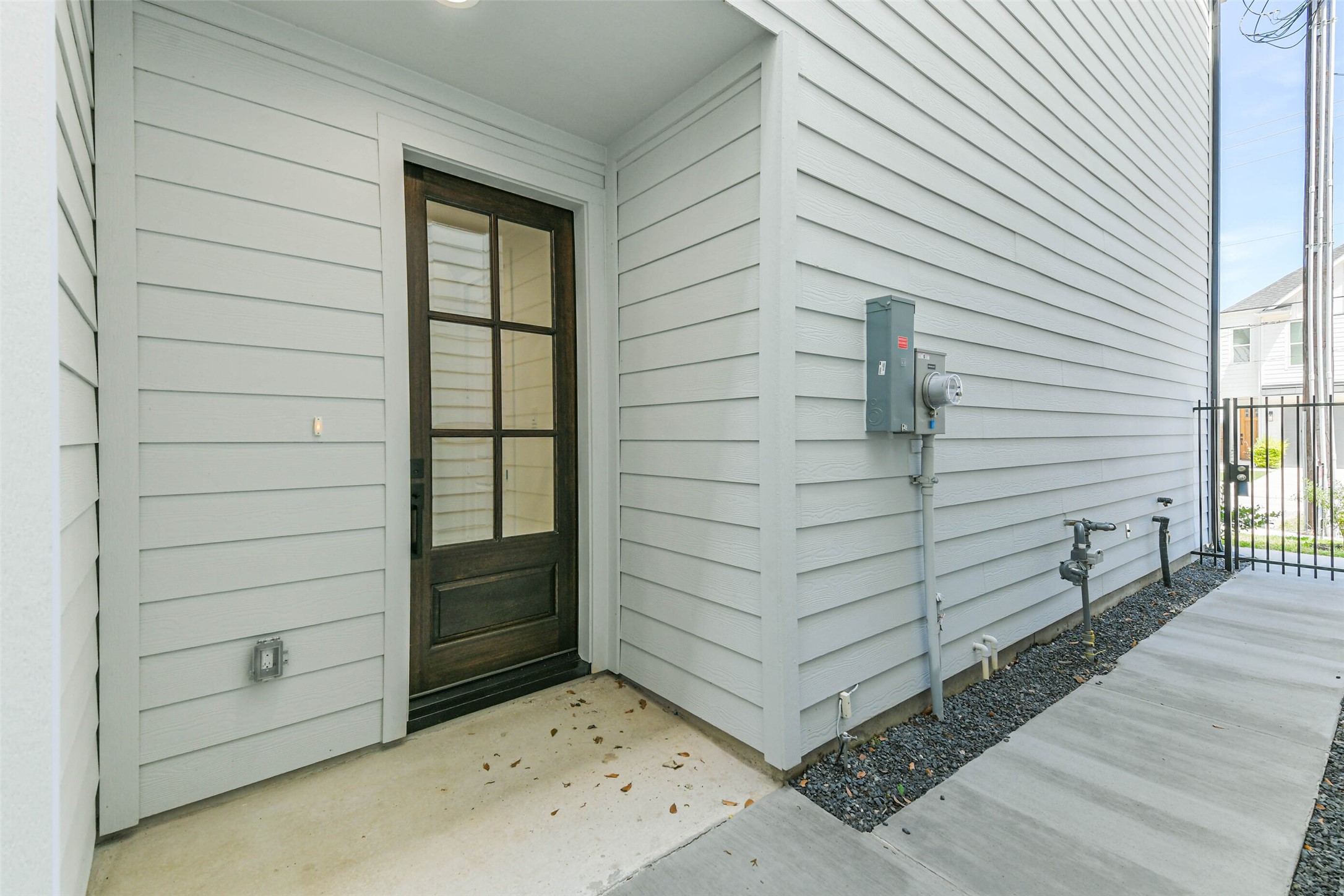 5703 Balbo Street, Unit F Houston, TX 77091 - Photo 7 of 39 a view of wooden door