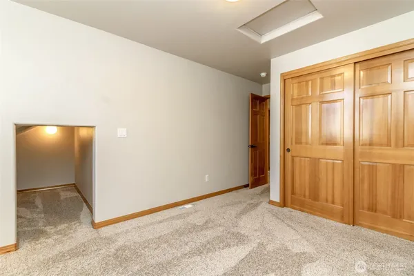 $875,000 | 13418 159th St Court East, Puyallup, WA 98374