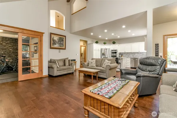 $875,000 | 13418 159th St Court East, Puyallup, WA 98374