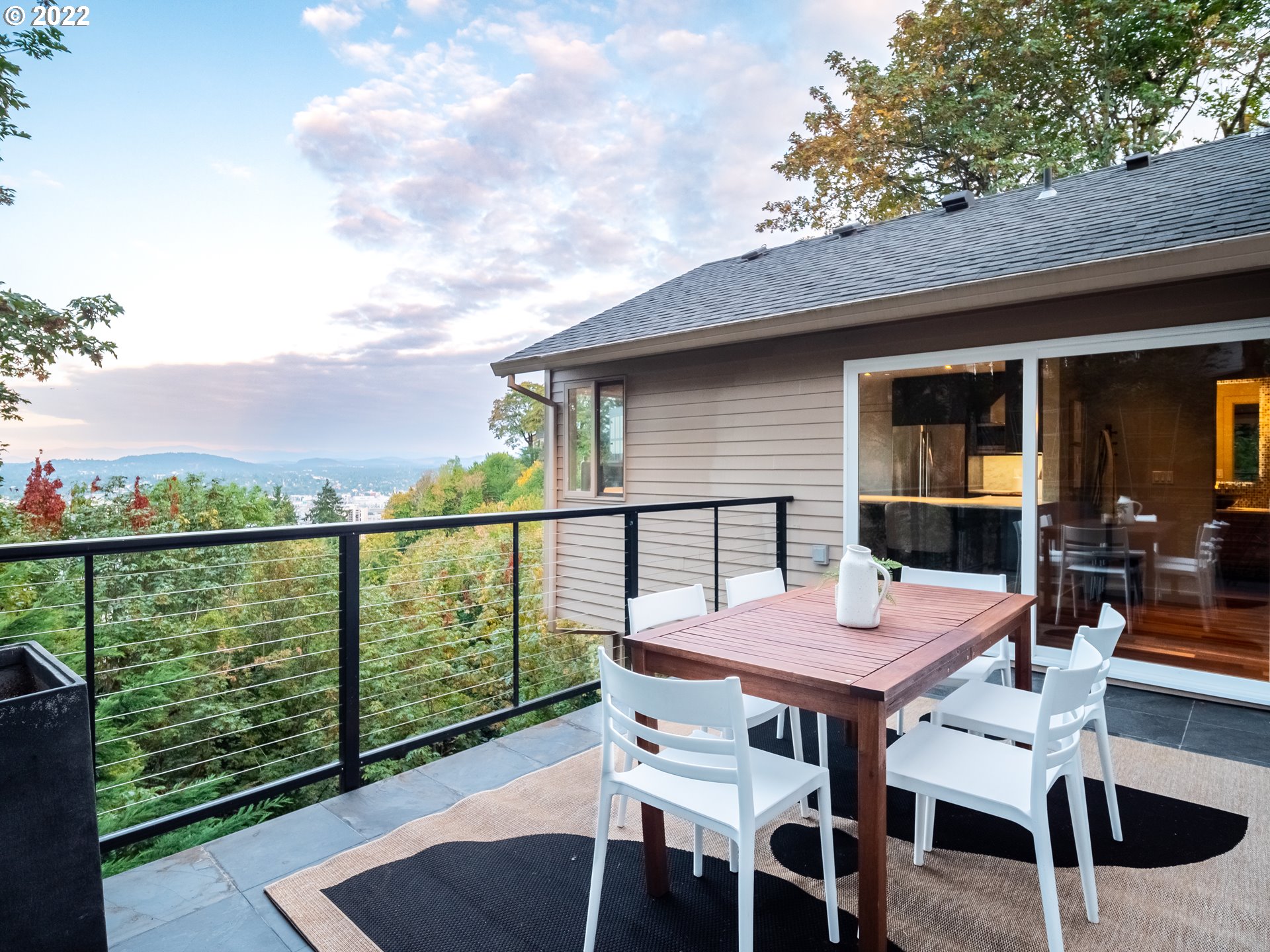 1049 Southwest Rivington Drive Portland, OR 97201 - Photo 19 of 32 Gallery Image 19