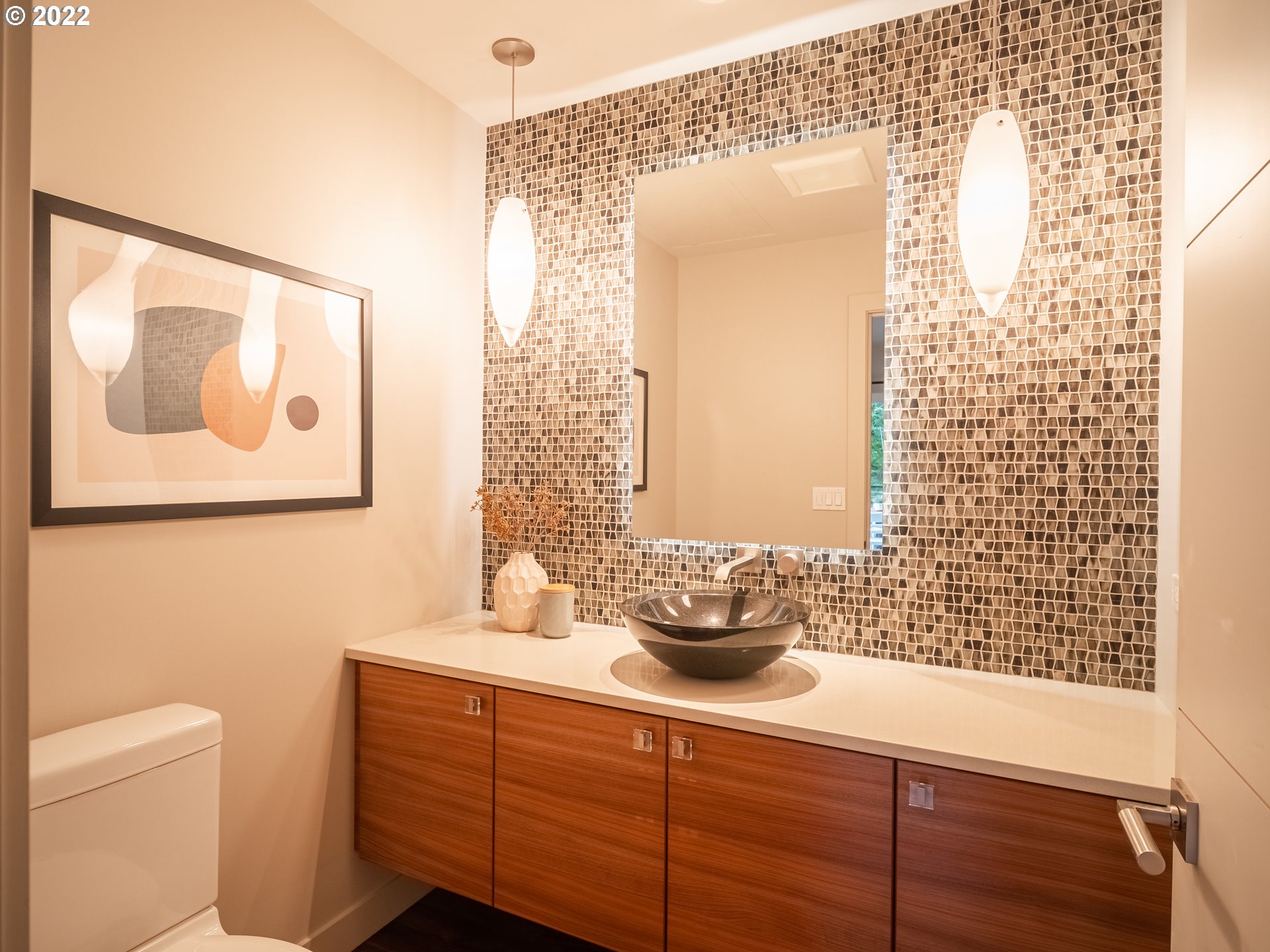 1049 Southwest Rivington Drive Portland, OR 97201 - Photo 20 of 32 Gallery Image 20
