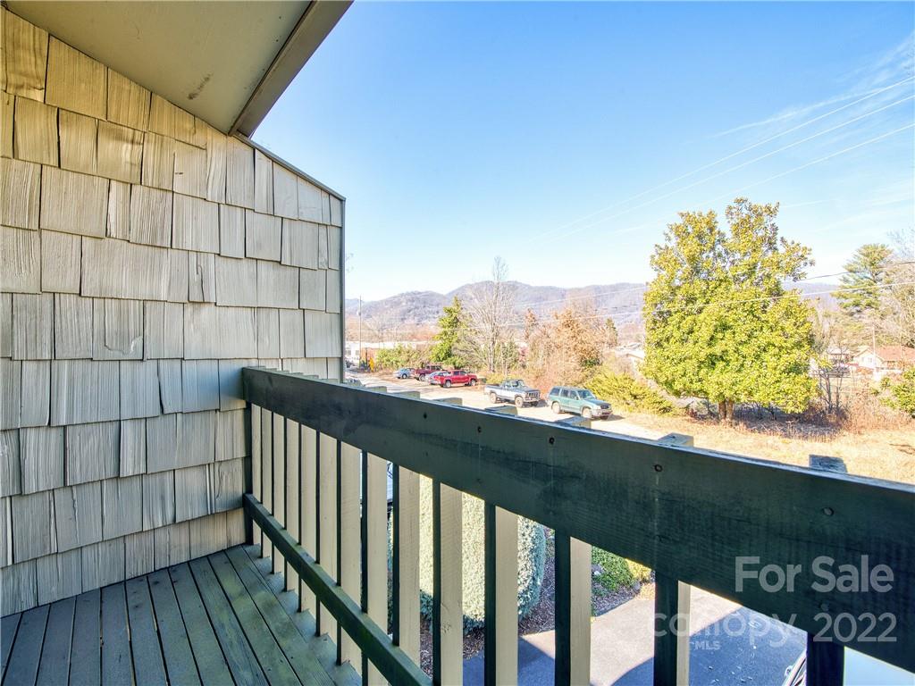 80 Ninevah Road Waynesville, NC 28786 - Photo 3 of 27 Gallery Image 3