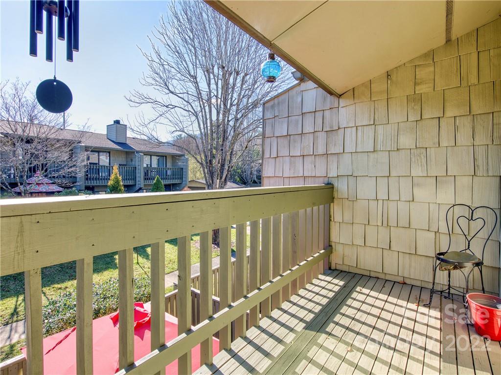 80 Ninevah Road Waynesville, NC 28786 - Photo 6 of 27 Gallery Image 6