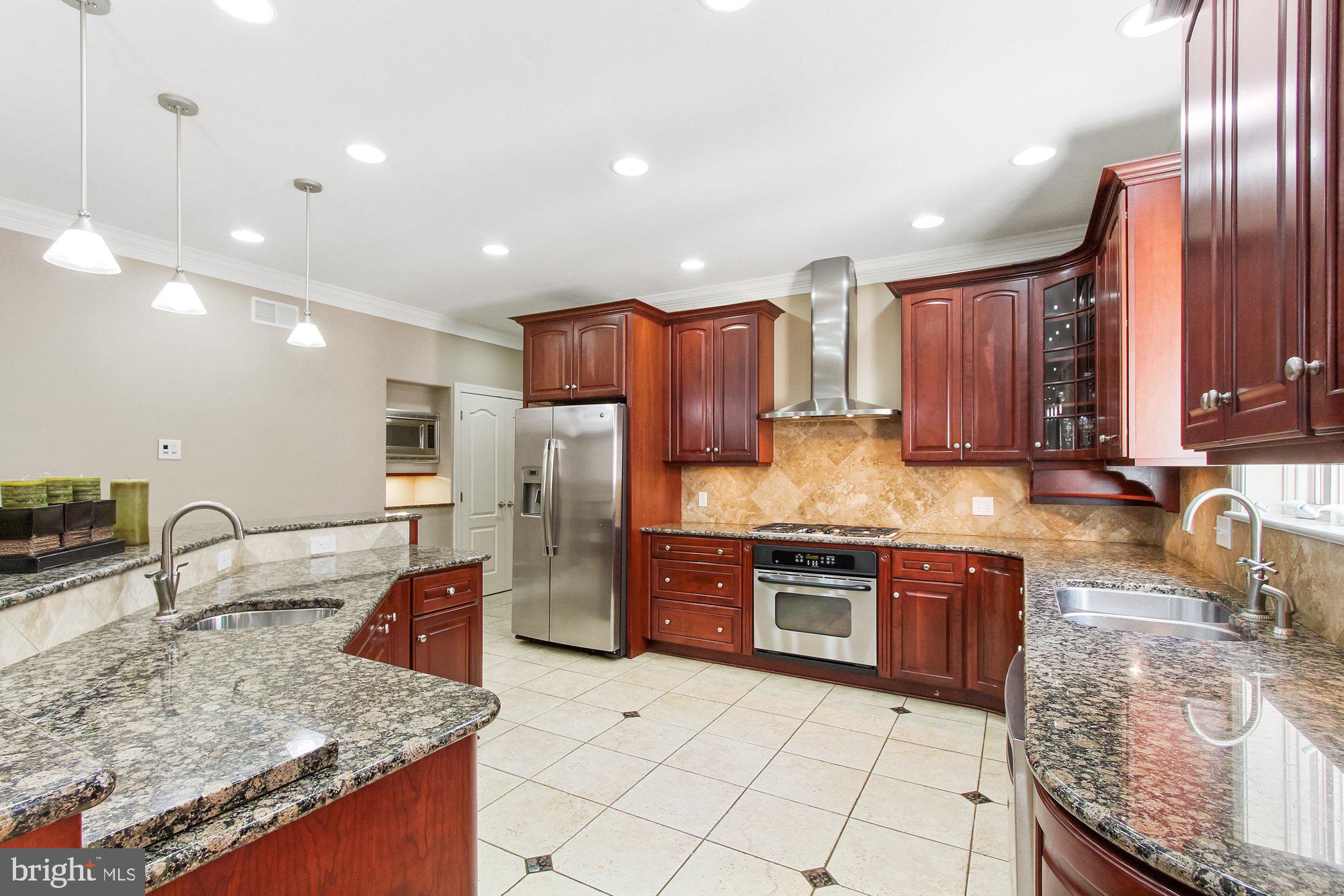 740 Witmer Road York, PA 17402 - Photo 17 of 66 Eat-in Kitchen