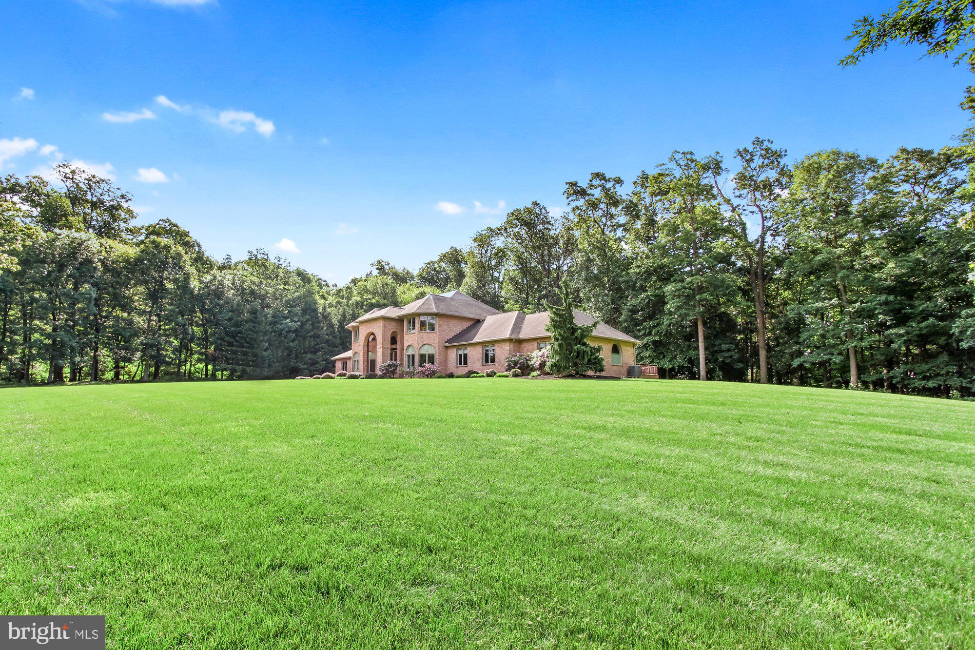740 Witmer Road York, PA 17402 - Photo 4 of 66 Private Setting