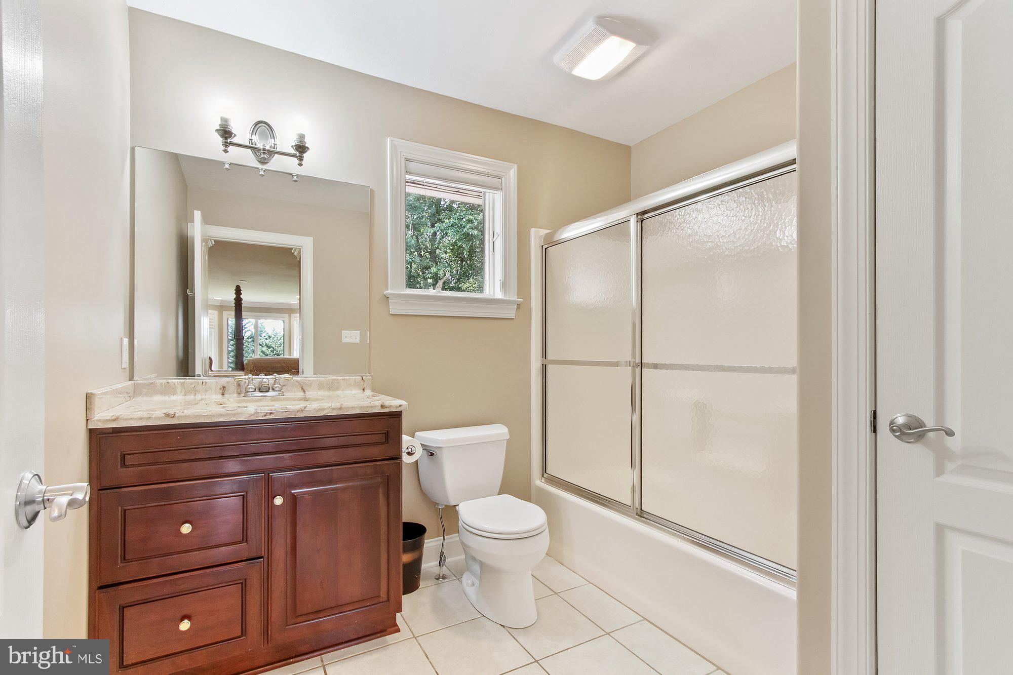 740 Witmer Road York, PA 17402 - Photo 33 of 66 Private Bath of 2nd Bedroom