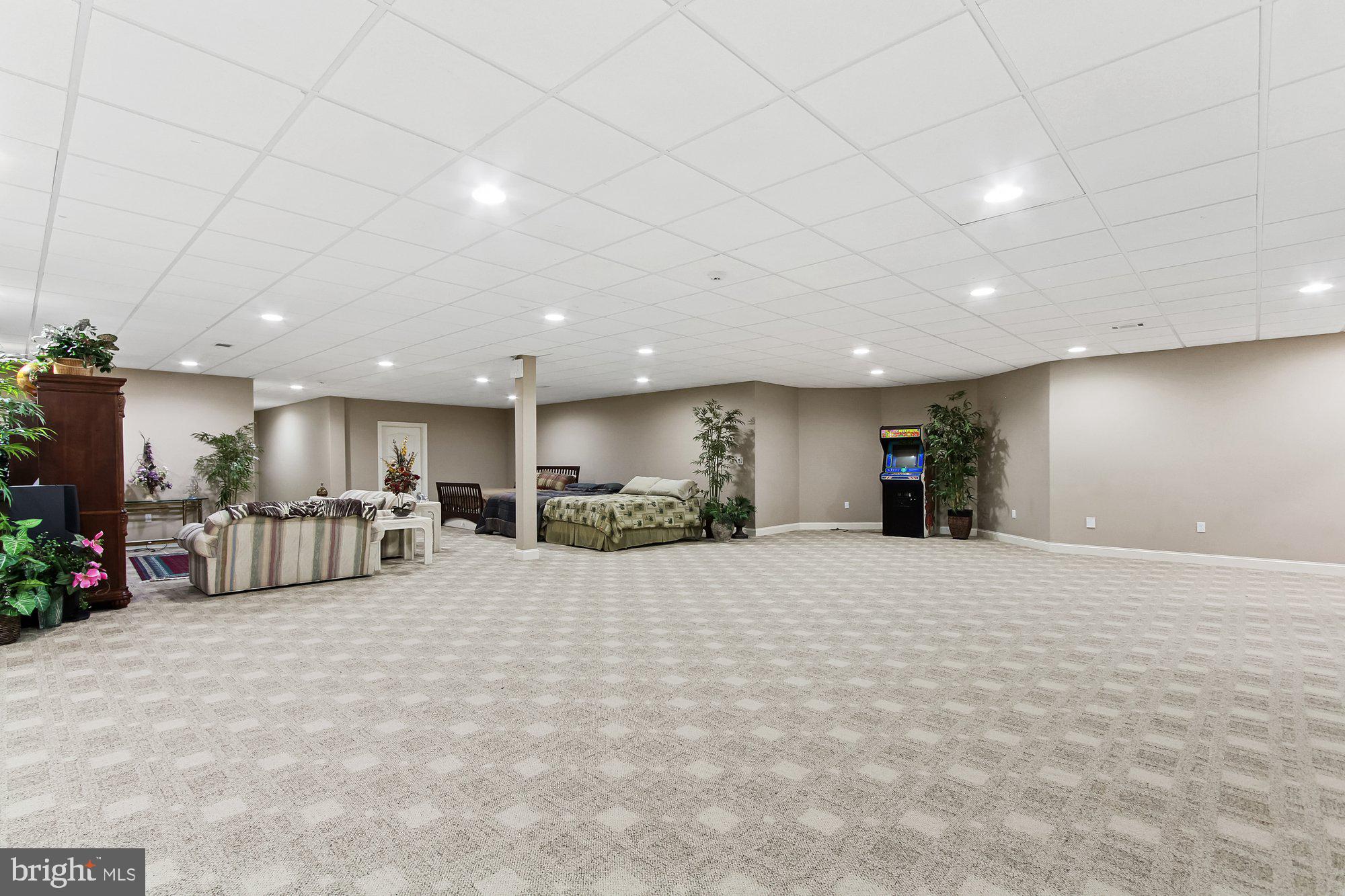 740 Witmer Road York, PA 17402 - Photo 39 of 66 Space for WHATEVER You Need!