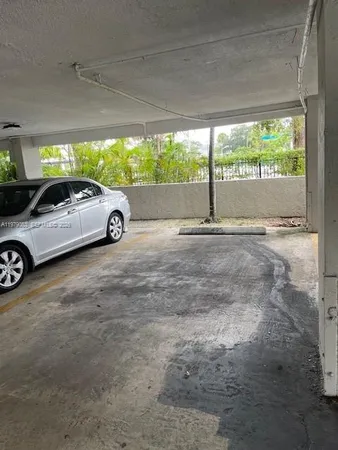 $1,600 | 13455 Northeast 10th Avenue, Unit 405, North Miami, FL 33161