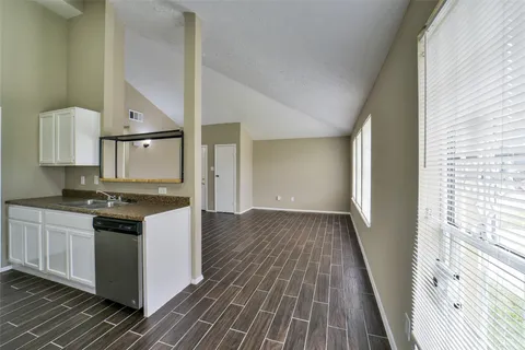 $147,900 | 10036 Woodico Drive, Houston, TX 77038