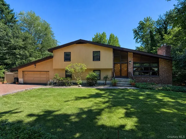 $899,000 | 30 Dalewood Drive, Hartsdale, NY 10530