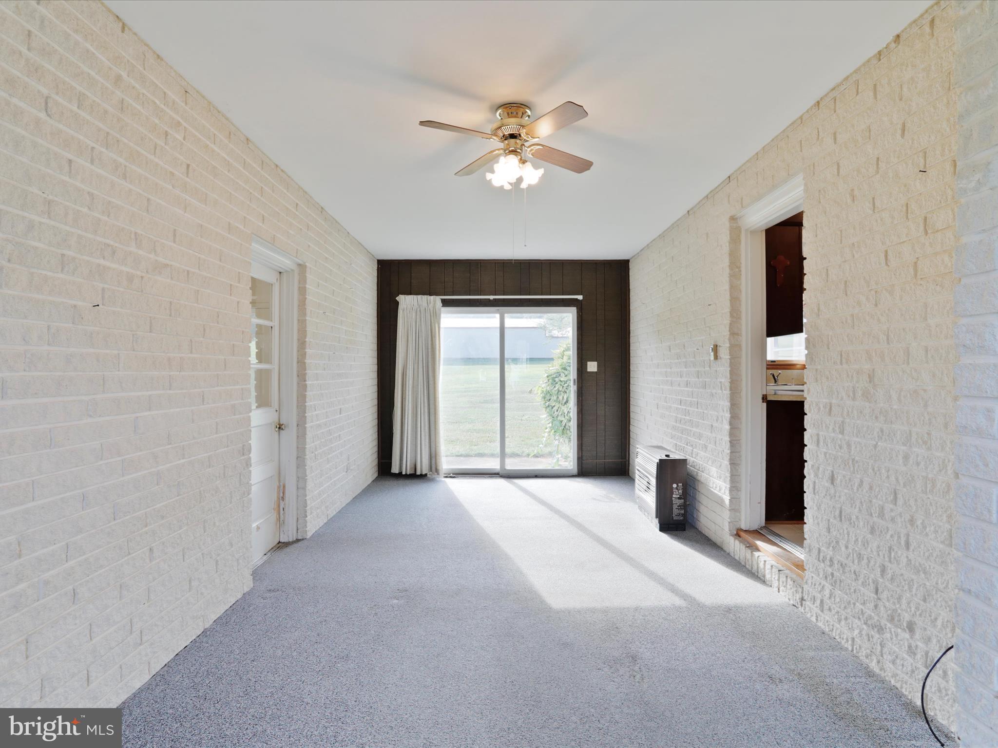 8127 Mapleville Road Boonsboro, MD 21713 - Photo 15 of 77 Breezeway