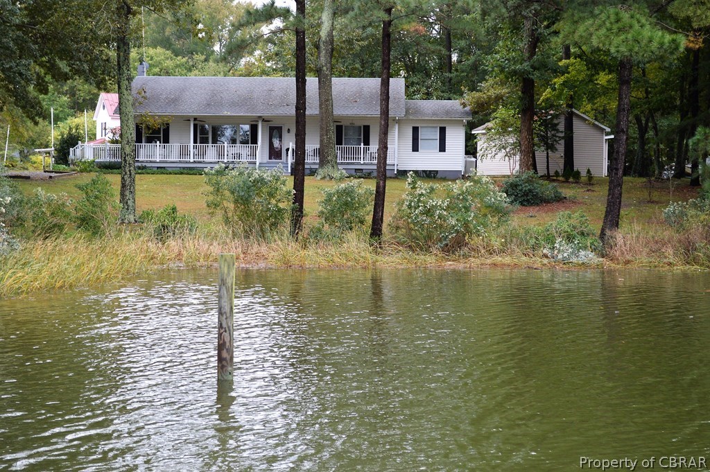 103 Mollys Lane Reedville, VA 22539 - Photo 4 of 21 Gallery Image 4