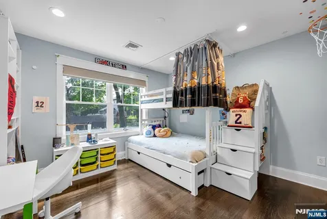 $1,795,000 | 159 Hampton Place, Ridgewood, NJ 07450