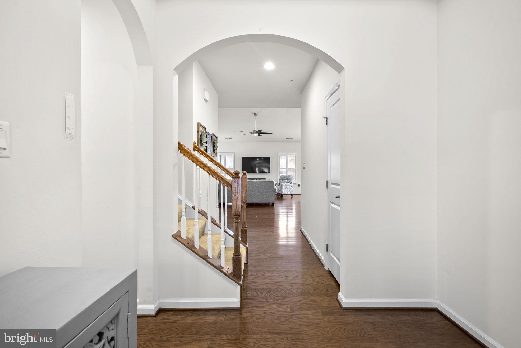 1384 Patuxent Ridge Road Odenton, MD 21113 - Photo 3 of 47 Foyer
