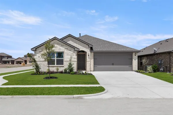 $349,344 | 114 Bandit Trail, Terrell, TX 75160