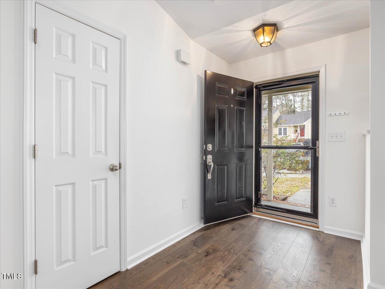 122 Long Shadow Place Durham, NC 27713 - Photo 2 of 41 09-Foyer