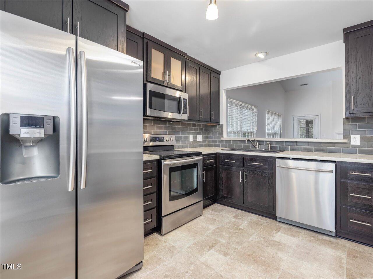 122 Long Shadow Place Durham, NC 27713 - Photo 9 of 41 25-Kitchen