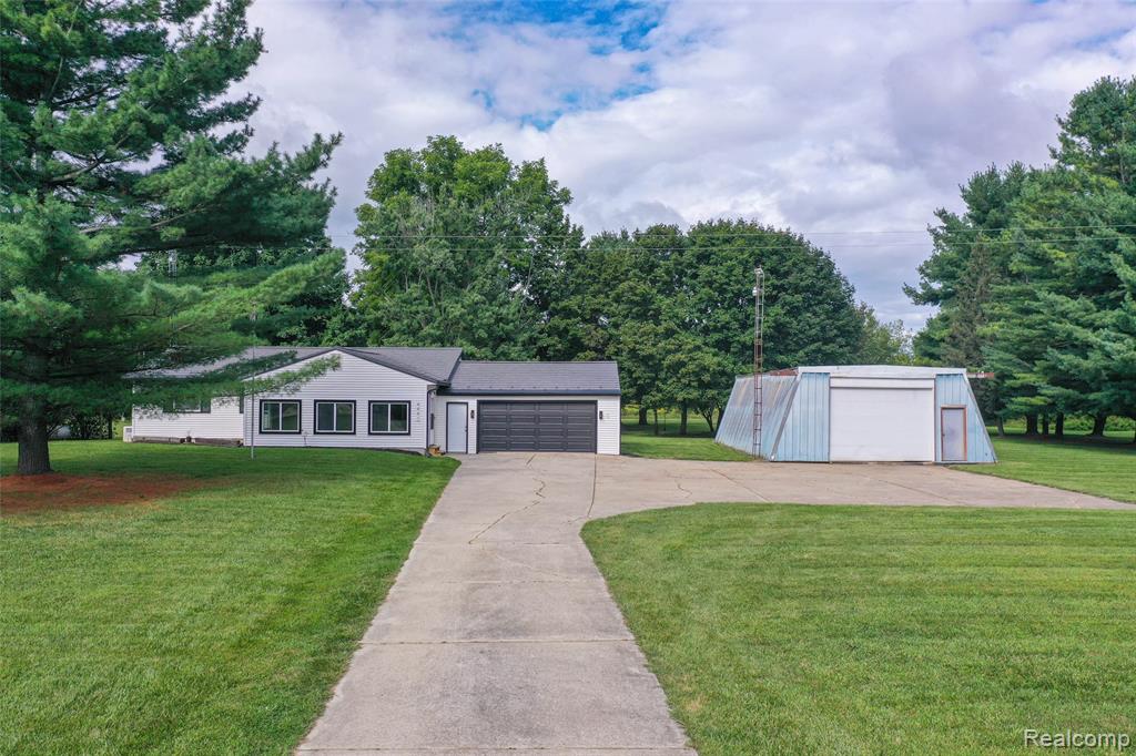 4441 Catlin Road Columbiaville, MI 48421 - Photo 4 of 40
