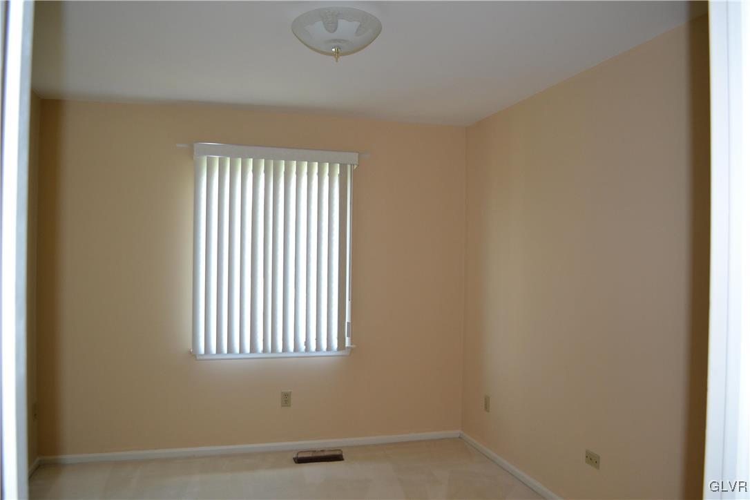 3114 Prescott Road Bethlehem, PA 18020 - Photo 19 of 36 Gallery Image 19
