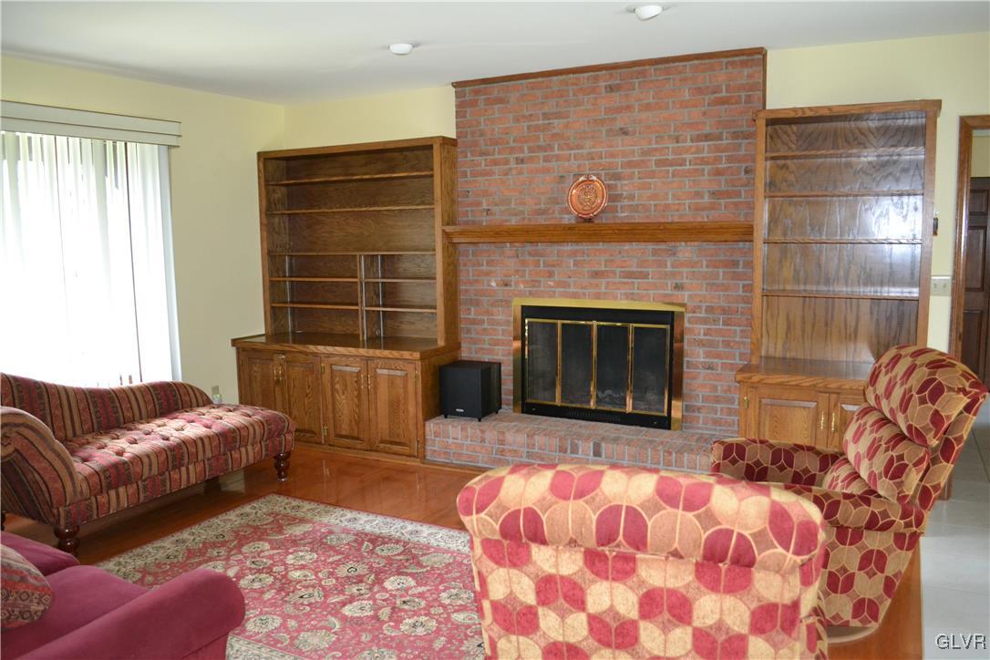3114 Prescott Road Bethlehem, PA 18020 - Photo 8 of 36 Gallery Image 8