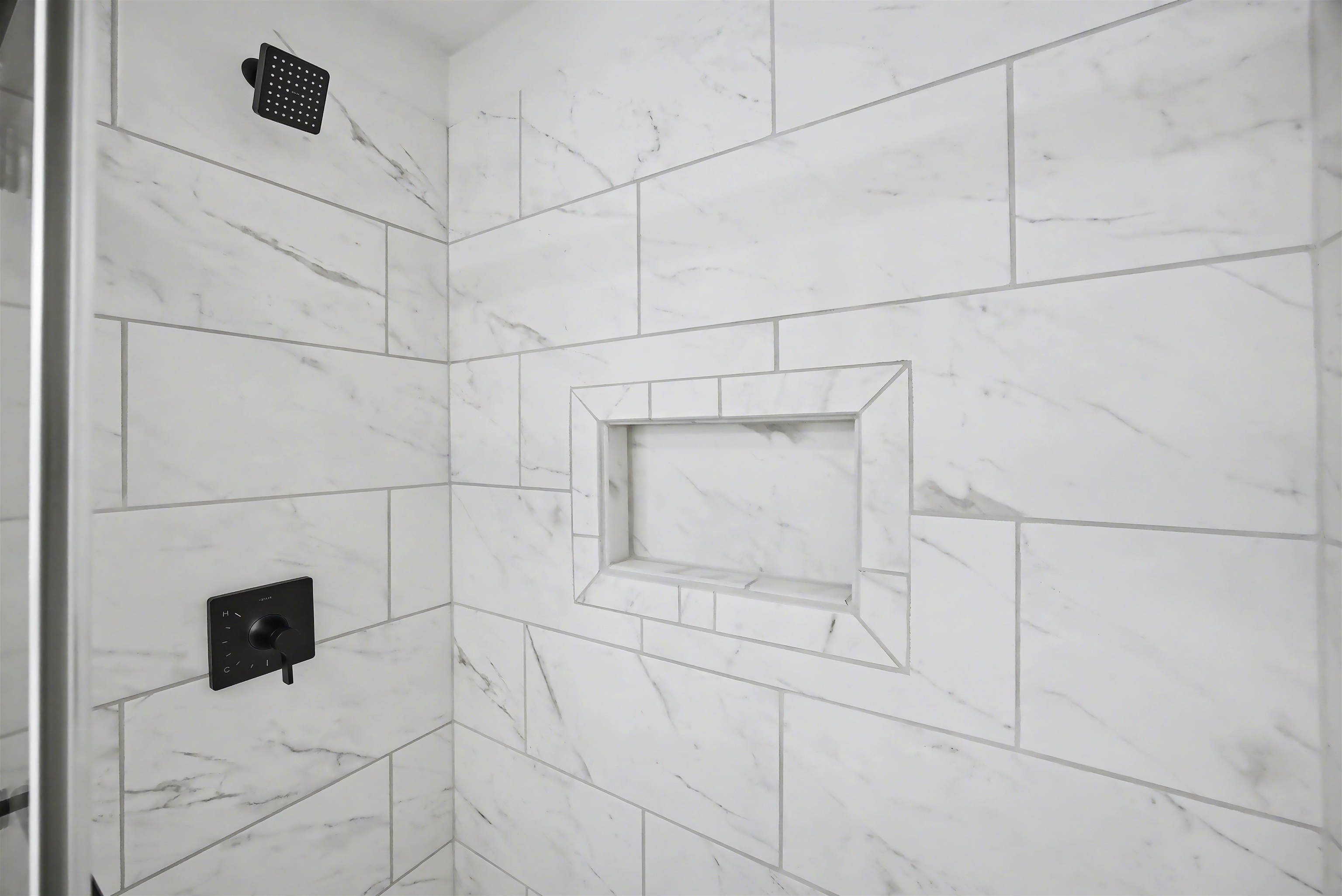 103 Rockingham Road, Unit 2 Londonderry, NH 03053 - Photo 17 of 32