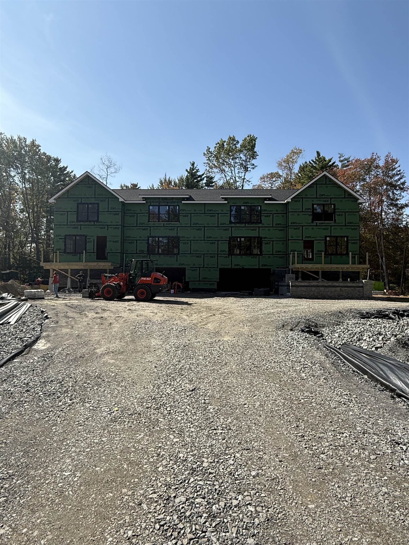 103 Rockingham Road, Unit 2 Londonderry, NH 03053 - Photo 3 of 7