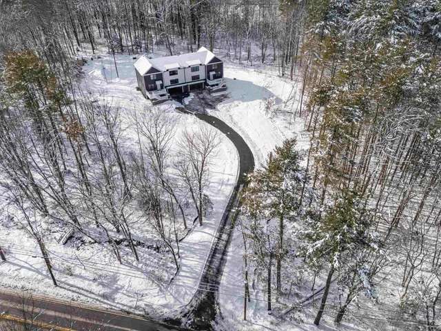 $699,901 | 103 Rockingham Road, Unit 2, Londonderry, NH 03053