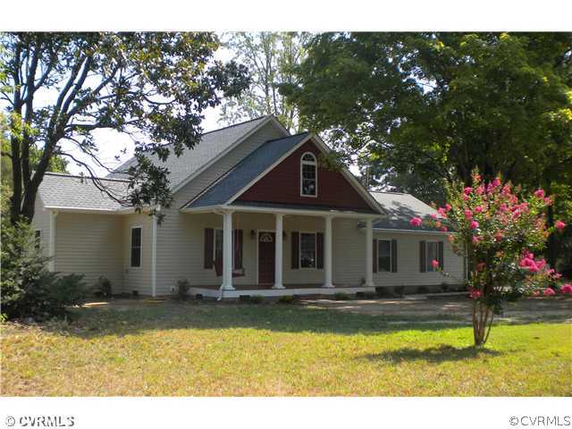 1850 Old Hanover Road Sandston, VA 23150 - Photo 1 of 3 Exterior Front - notice the 8x23 beautiful country