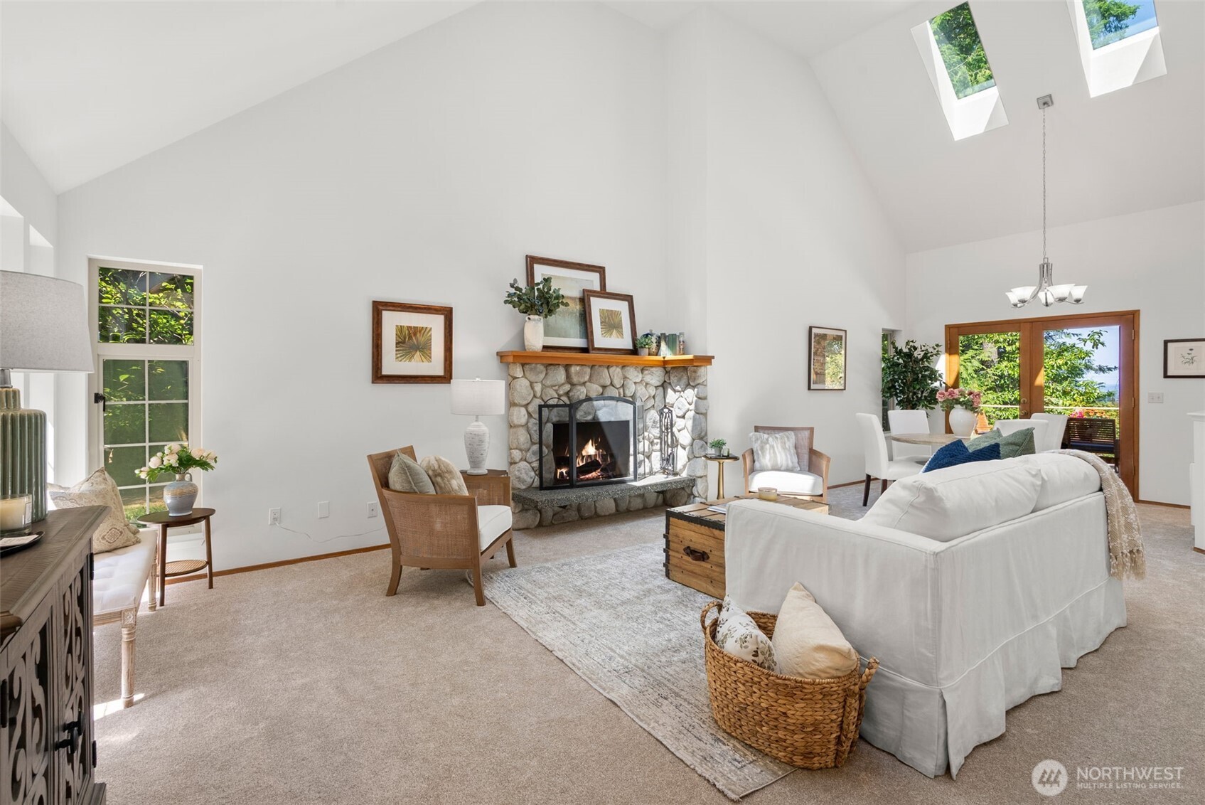 10109 Northeast Knight Road Bainbridge Island, WA 98110 - Photo 6 of 37 Gallery Image 6