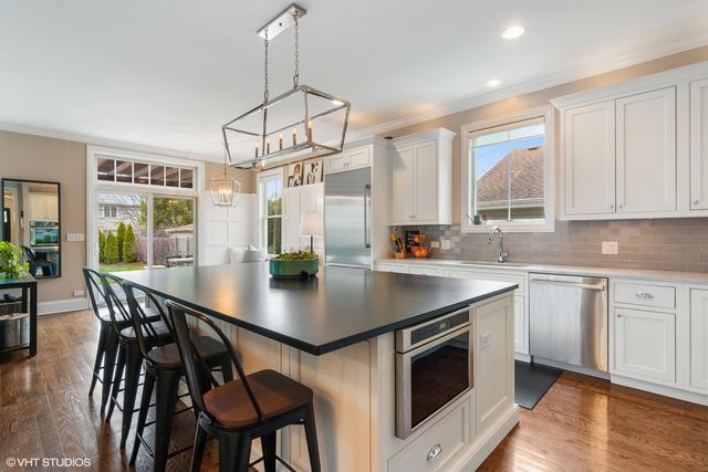 $1,450,000 | 391 Madison Avenue, Glencoe, IL 60022