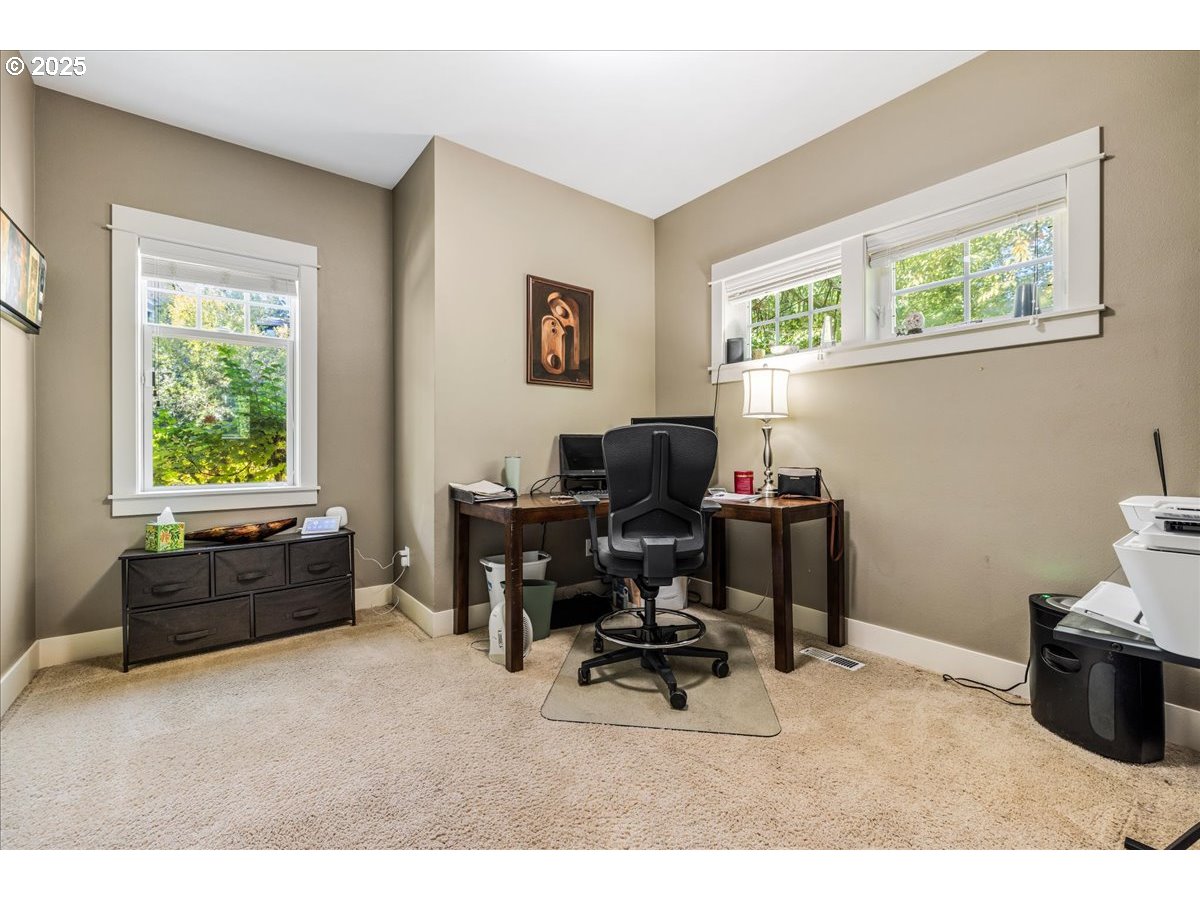 8250 Southwest Indigo Terrace Beaverton, OR 97007 - Photo 19 of 46 a workspace with furniture
