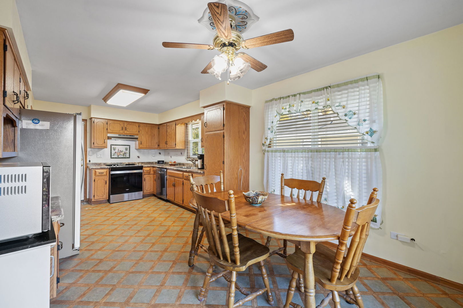 2617 Ruth Fitzgerald Drive Plainfield, IL 60586 - Photo 5 of 27