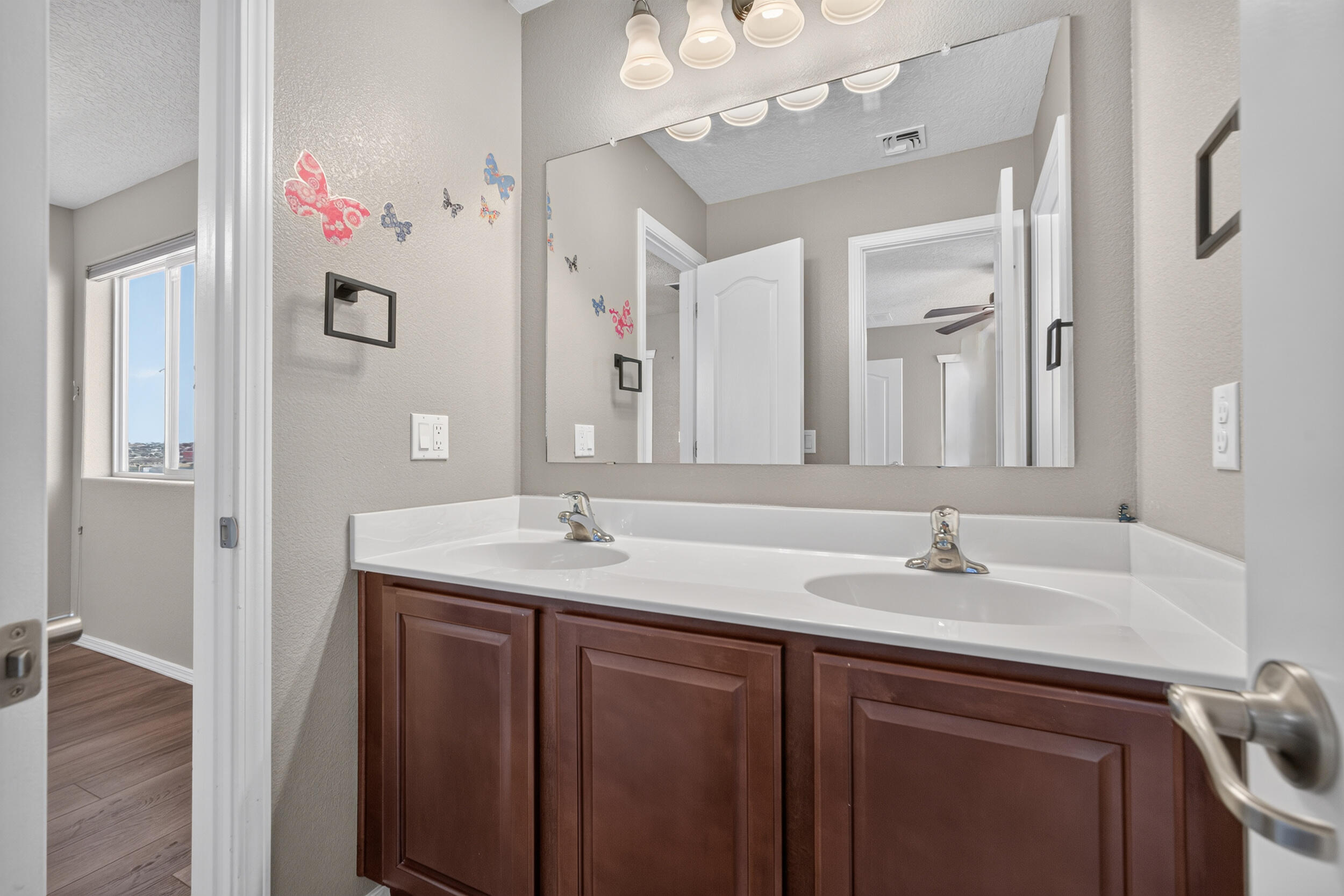 625 Palo Alto Drive Northeast Rio Rancho, NM 87124 - Photo 35 of 54 Gallery Image 35