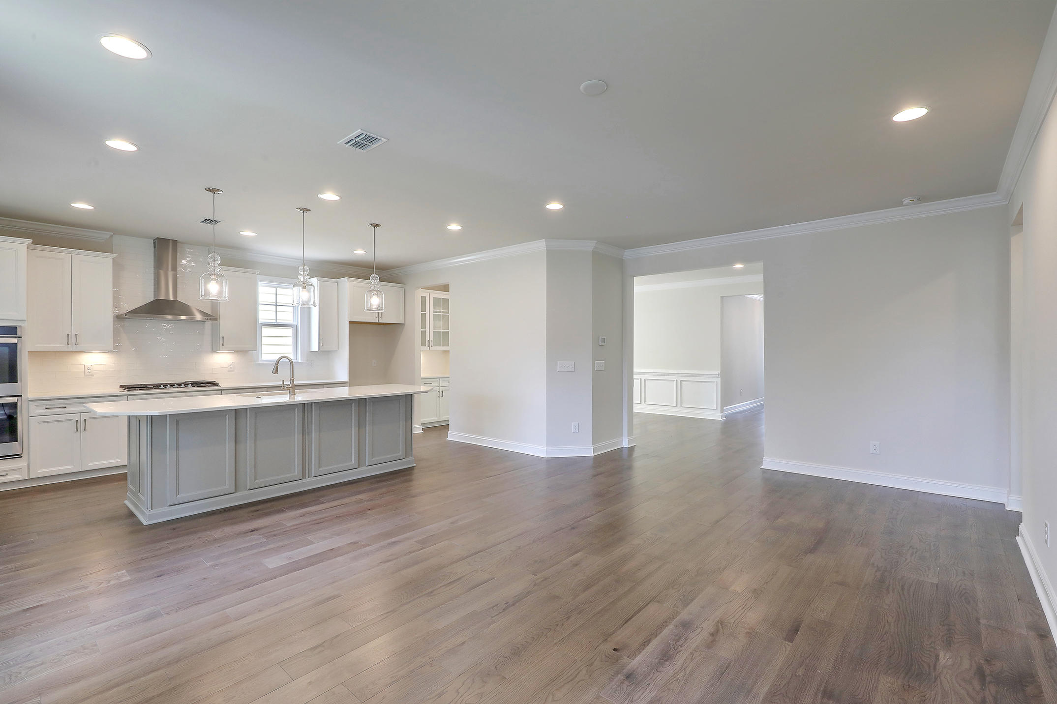 1249 Gannett Road Mount Pleasant, SC 29464 - Photo 16 of 42 1R3A2149_50_51