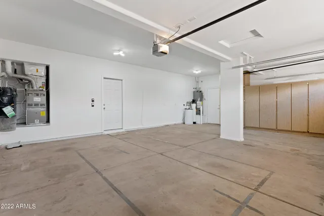 a view of entryway and hall