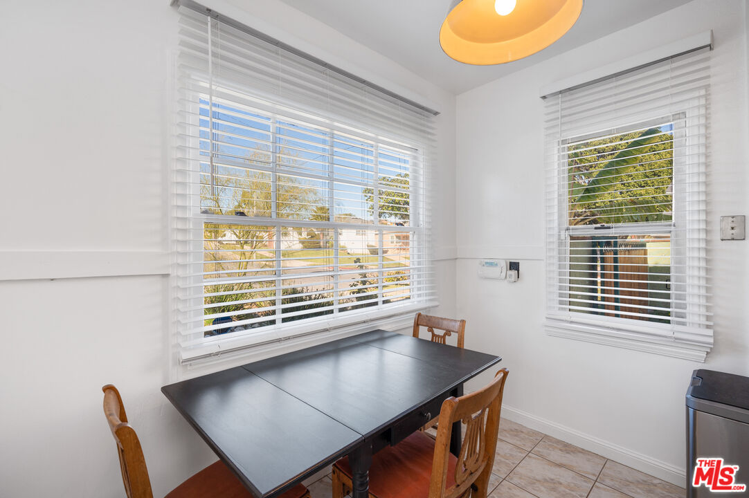 318 East Fairview Boulevard Inglewood, CA 90302 - Photo 9 of 45 a view of a living room and a window