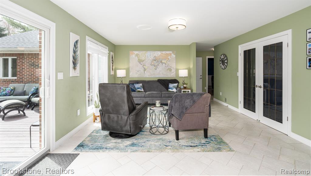 780 East Gunn Road Rochester, MI 48306 - Photo 18 of 56