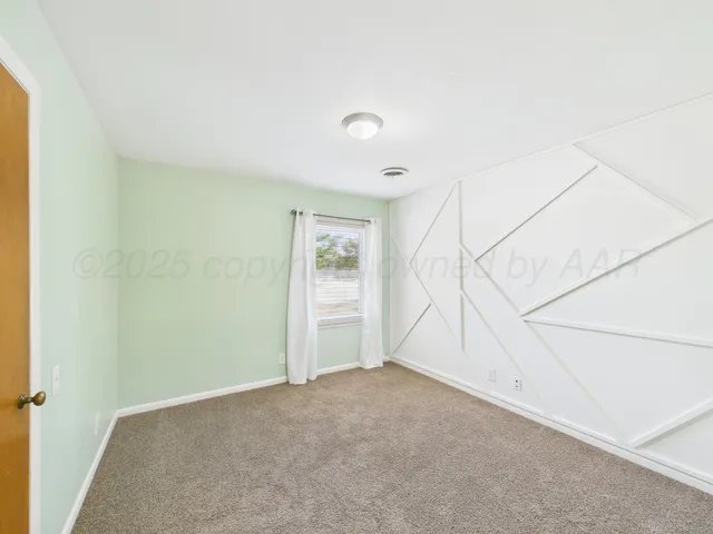 an empty room with a empty space