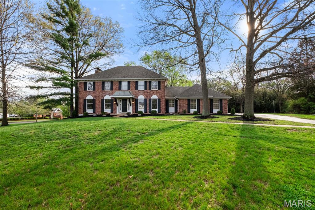 156 Highgrove Court Chesterfield, MO 63005 - Photo 2 of 31