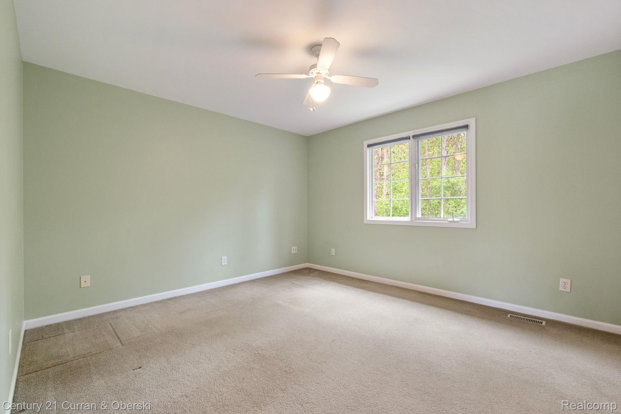 27852 Larson Lane Farmington, MI 48331 - Photo 51 of 75 50-web-or-mls-P2360871.jpg