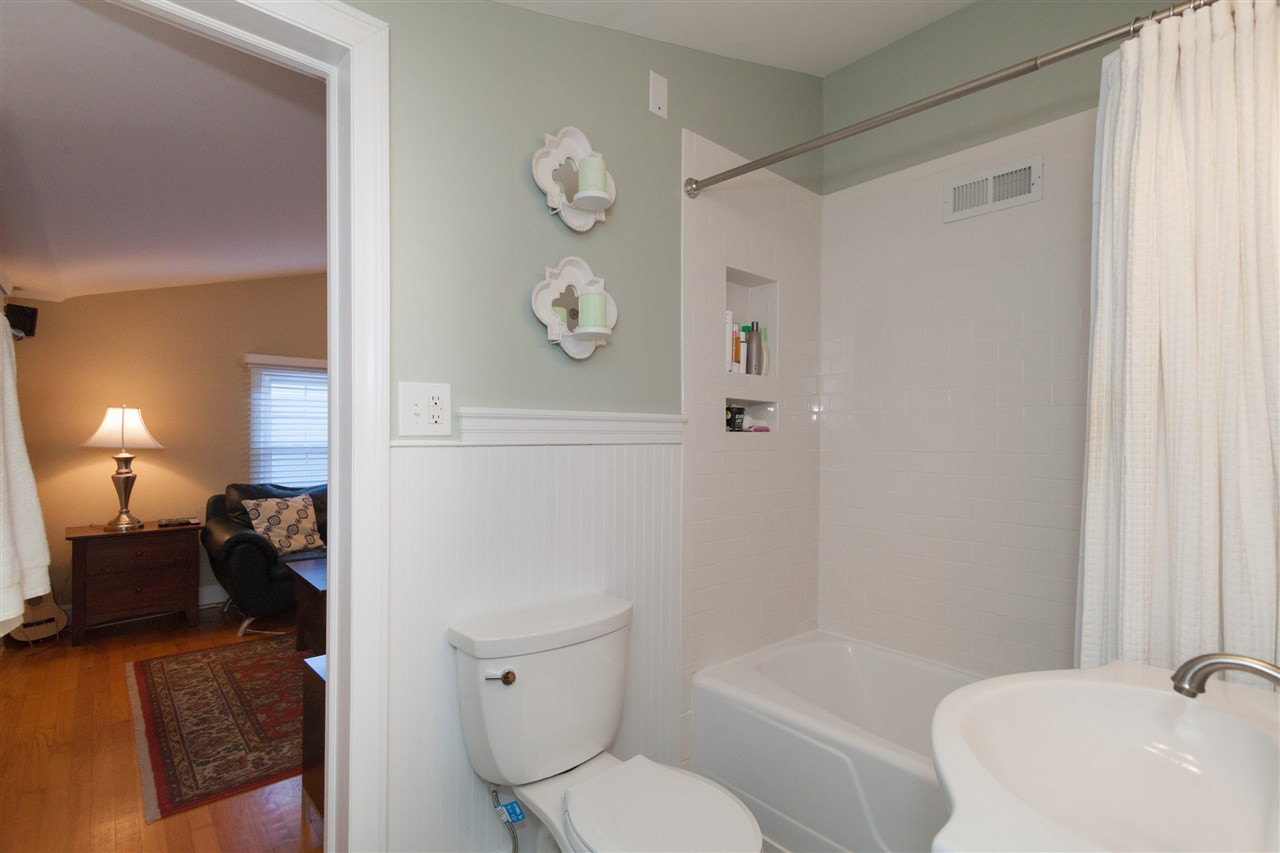 402 East Whitaker Mill Road Raleigh, NC 27608 - Photo 19 of 25 Photo 19