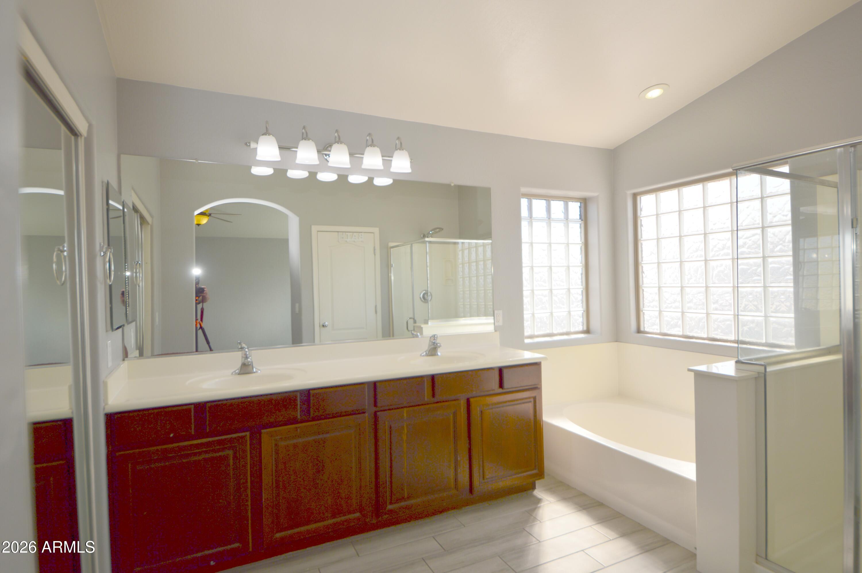 5115 West Novak Way Laveen, AZ 85339 - Photo 26 of 52 Primary Full Bathroom