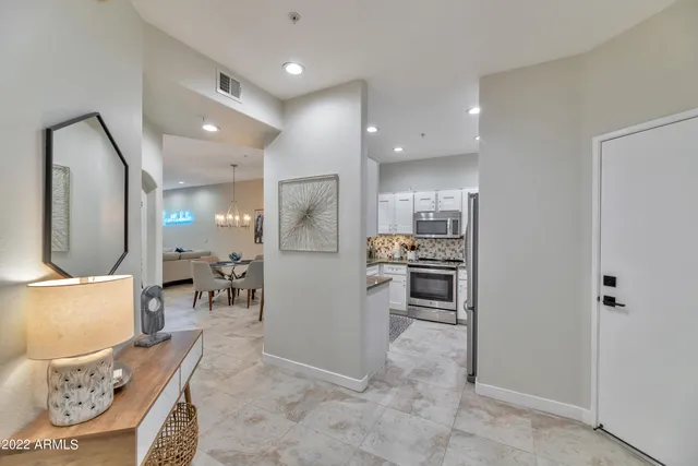 $6,495 | 7021 East Earll Drive, Unit 103, Scottsdale, AZ 85251