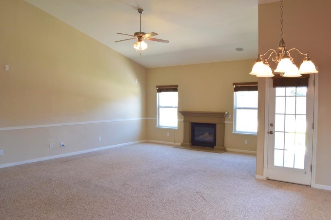 346 East Beech Avenue Reedley, CA 93654 - Photo 5 of 10 Gallery Image 5