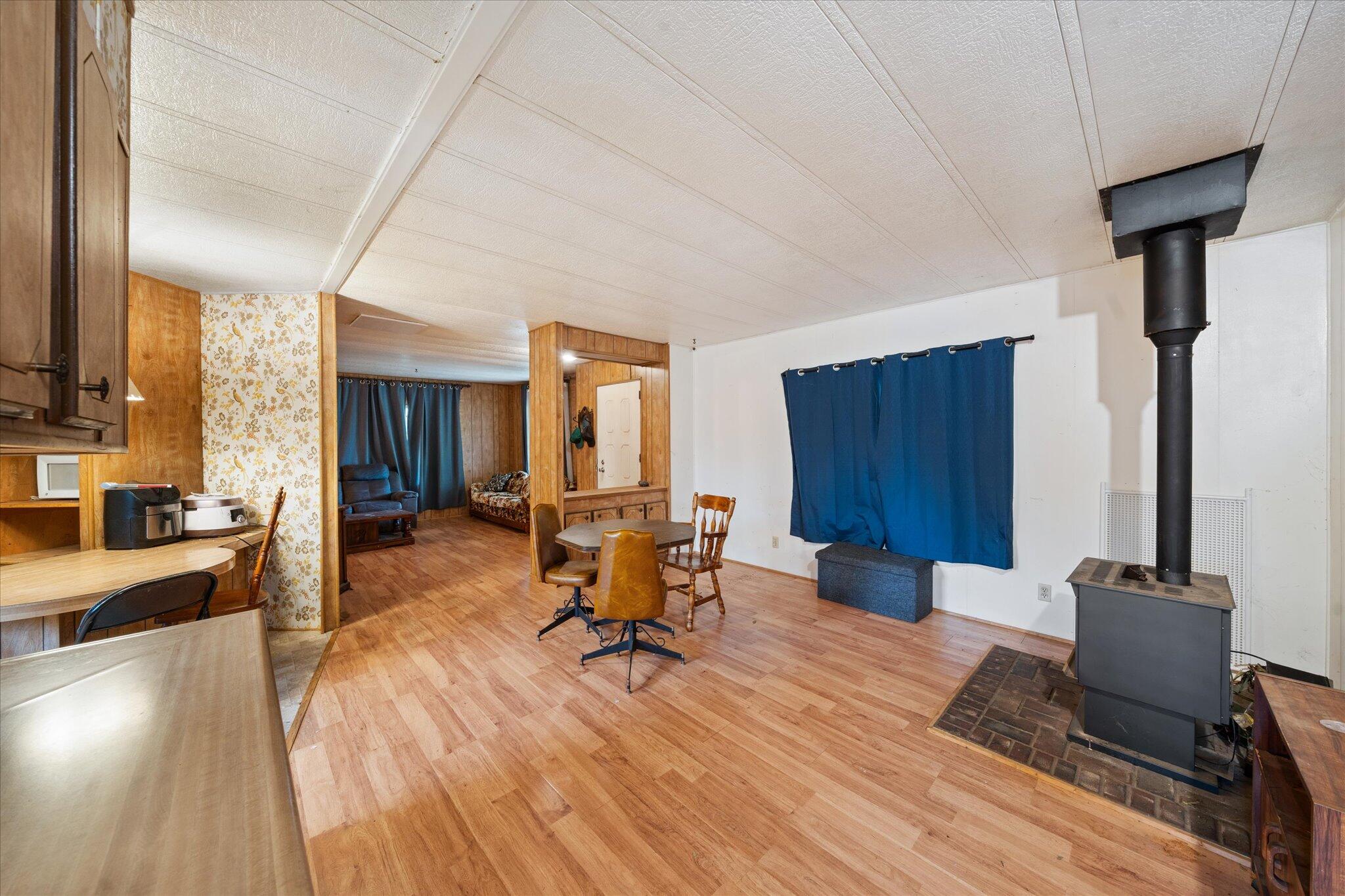 16578 Blue Horse Road Anderson, CA 96007 - Photo 13 of 22 13-BiggerFlow Real Estate Media-13