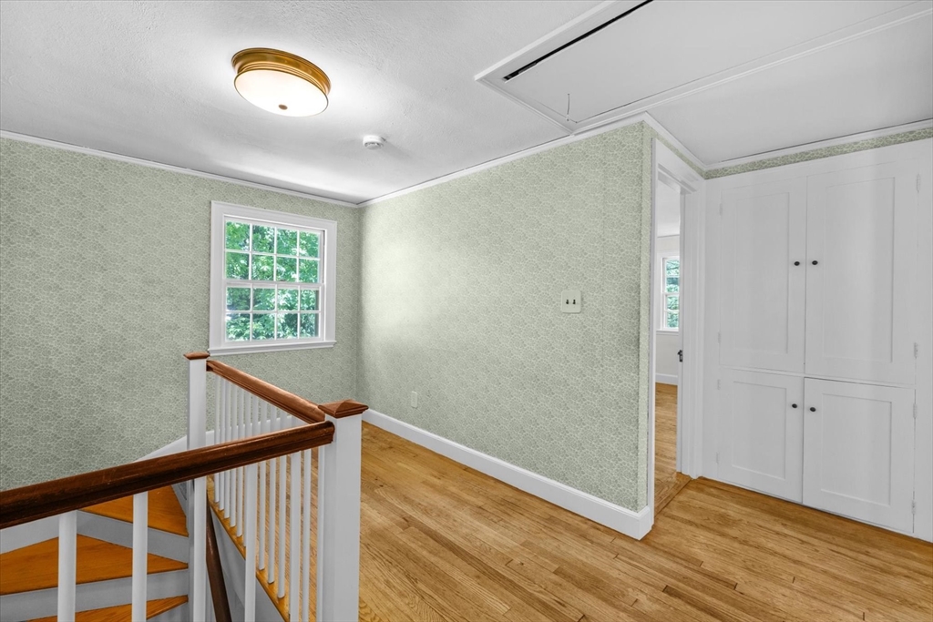 315 Goodman's Hill Road Sudbury, MA 01776 - Photo 13 of 25