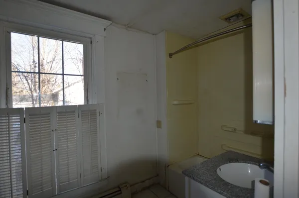 $215,000 | 723 Main Street, Monmouth, ME 04259